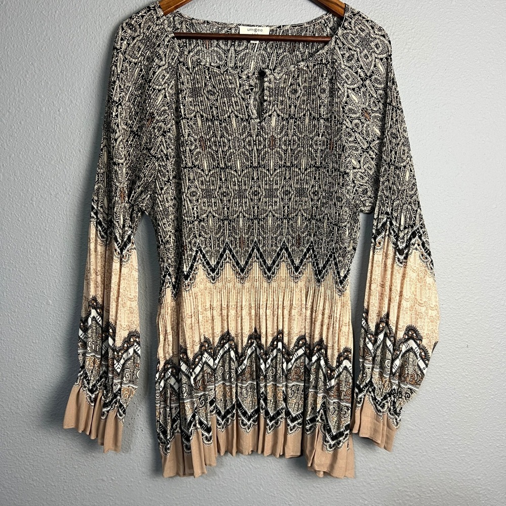 Umgee Paisley Print Pleated Flowy Lightweight Blouse Long SL Bohemian Chevron M